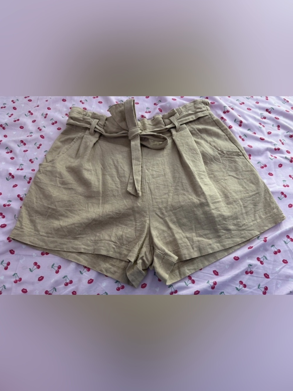Cream/Tan Paperbag High waisted shorts with tie belt